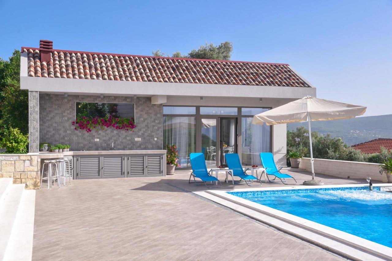 Verbalj Apartment With Swimming Pool Kotor Exteriör bild