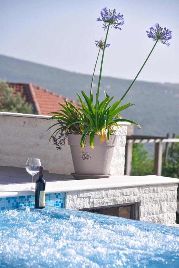 Verbalj Apartment With Swimming Pool Kotor Exteriör bild
